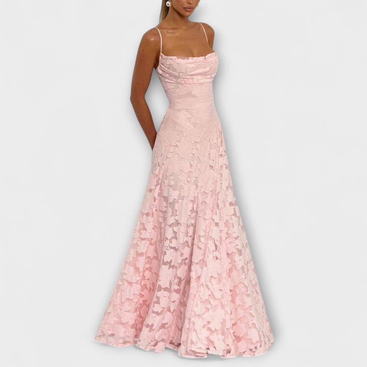 Kairi - Robe Maxi Élégante avec Dentelle Florale et Bretelles Spaghetti