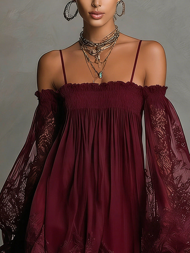 Noemi | Robe courte en chiffon bleu marine avec décolleté off-the-shoulder, bordures en dentelle et manches transparentes