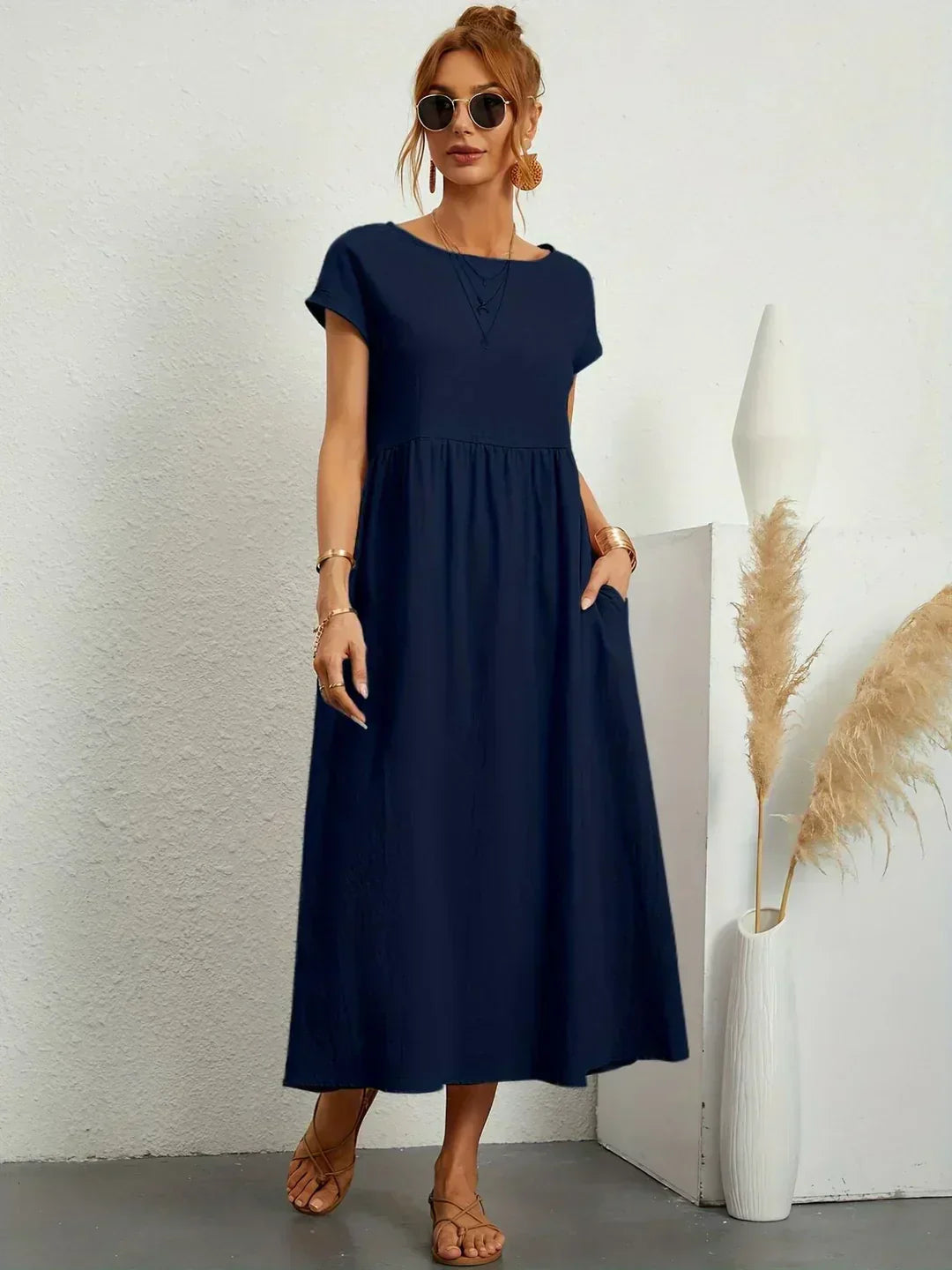 Gabrielle | Robe midi fluide d'une élégance intemporelle