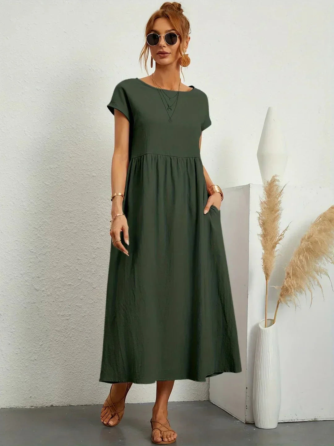 Gabrielle | Robe midi fluide d'une élégance intemporelle