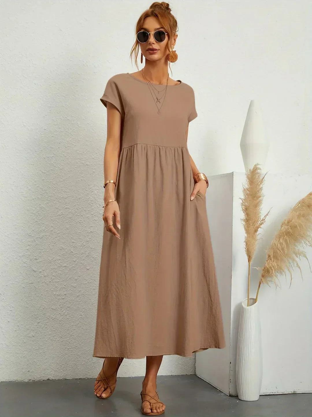 Gabrielle | Robe midi fluide d'une élégance intemporelle