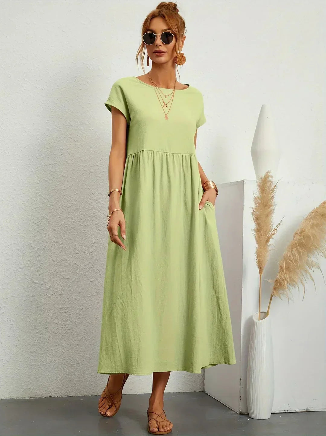 Gabrielle | Robe midi fluide d'une élégance intemporelle