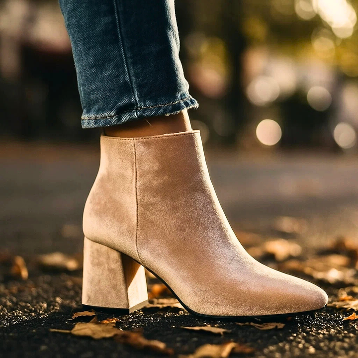BOTTES EN VELOURS VALENTINA