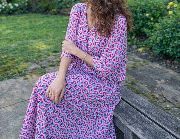 Solène | Robe Midi Fluide à Col V