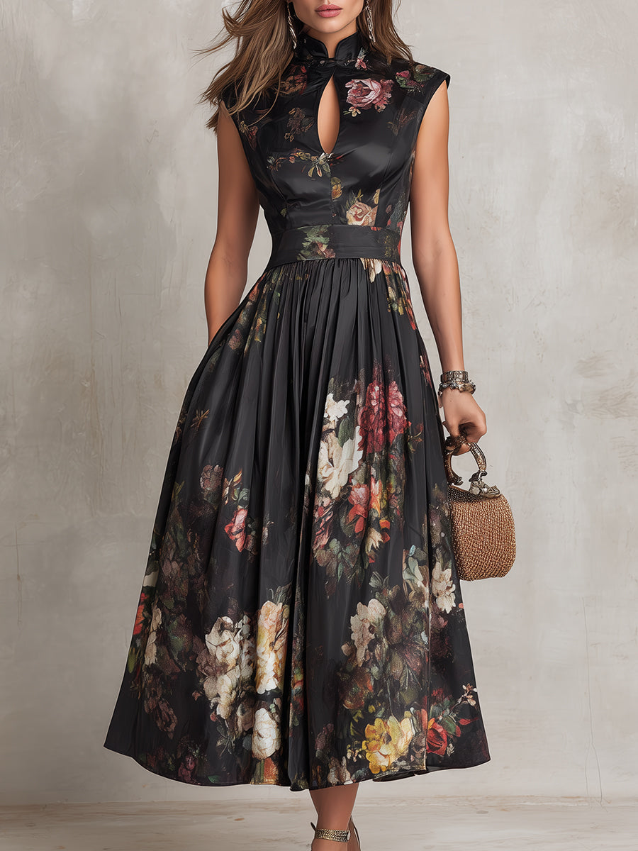 Violetta - Robe Midi Noire en Satin Plissé avec Motif Floral et Décolleté en O