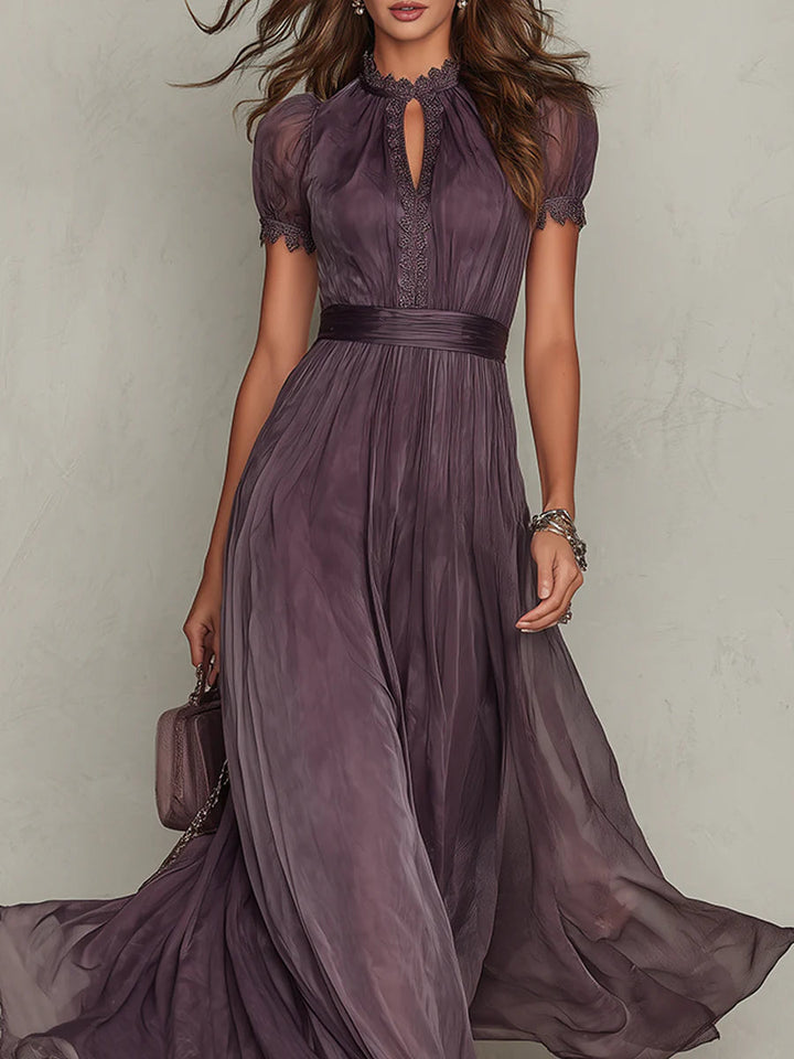 Flavia | Robe Longue Violette avec Décolleté en O, Finition en Dentelle Chiffon